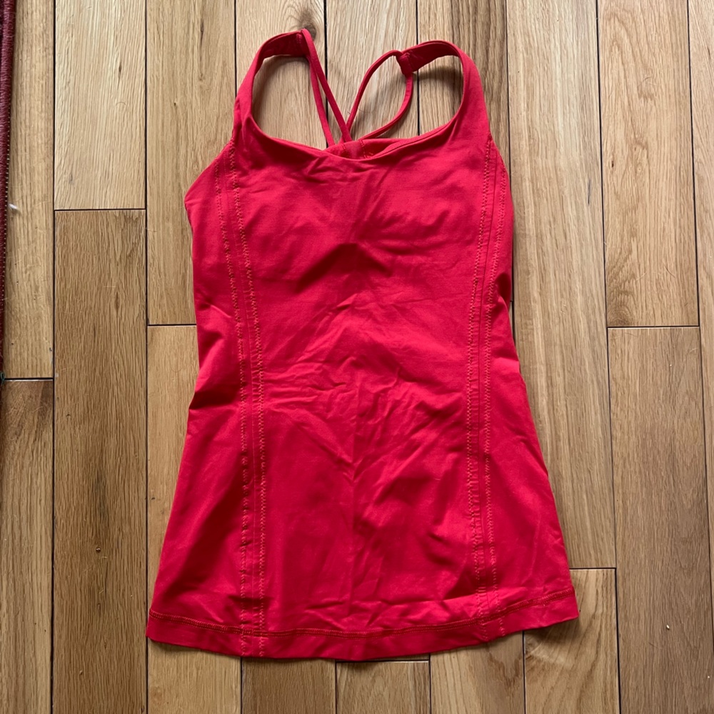 Lululemon top